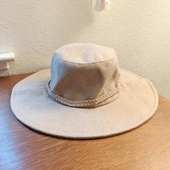 ASN Hats The Harper Hat Oatmeal Color NEW FabFitFun x ASN – The Harper Oatmeal Felt Floppy Boater Hat  main image 2